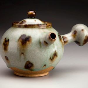 HNI_Japanese-Style Teapot